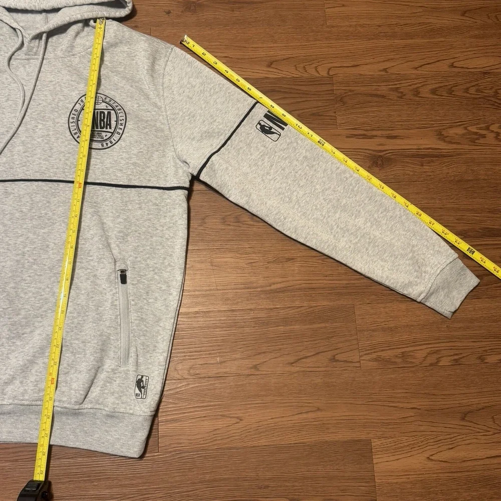 NBA Adult Gray Black Logo Hoodie Size:M Spell Out Basketball Mens